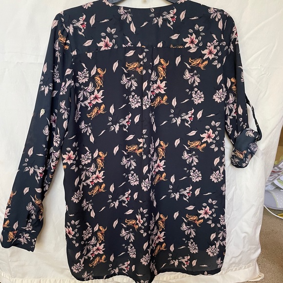 Floral button down blouse - Picture 6 of 6